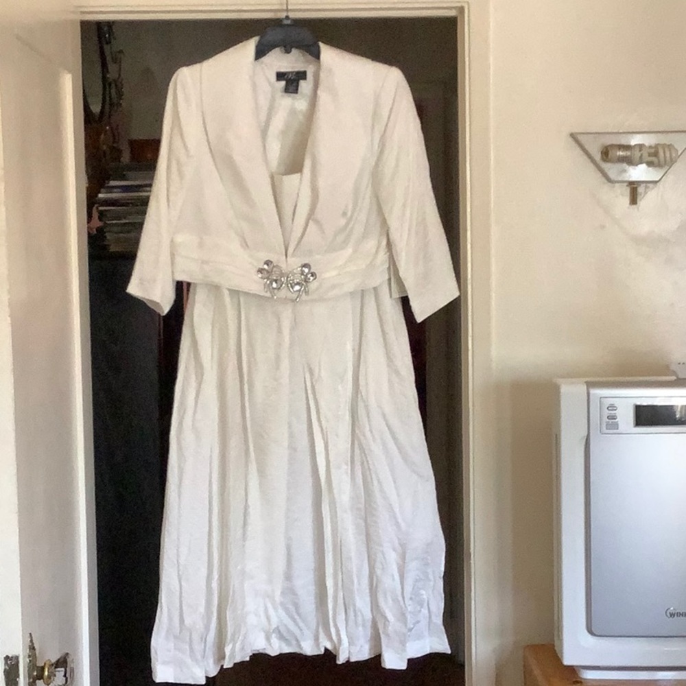 Midnight Velvet 2-pc. White Shimmering Dress
